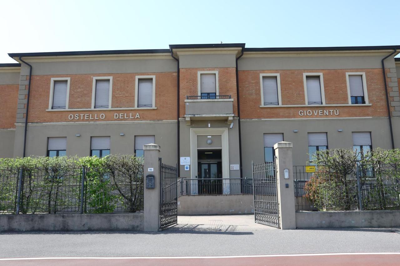 Student'S Hostel Parma Eksteriør bilde
