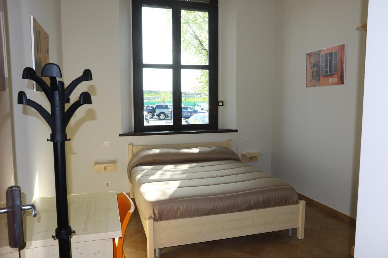 Student'S Hostel Parma Eksteriør bilde