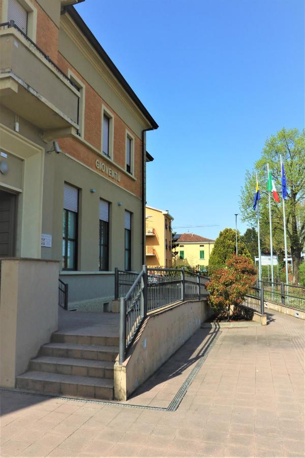 Student'S Hostel Parma Eksteriør bilde