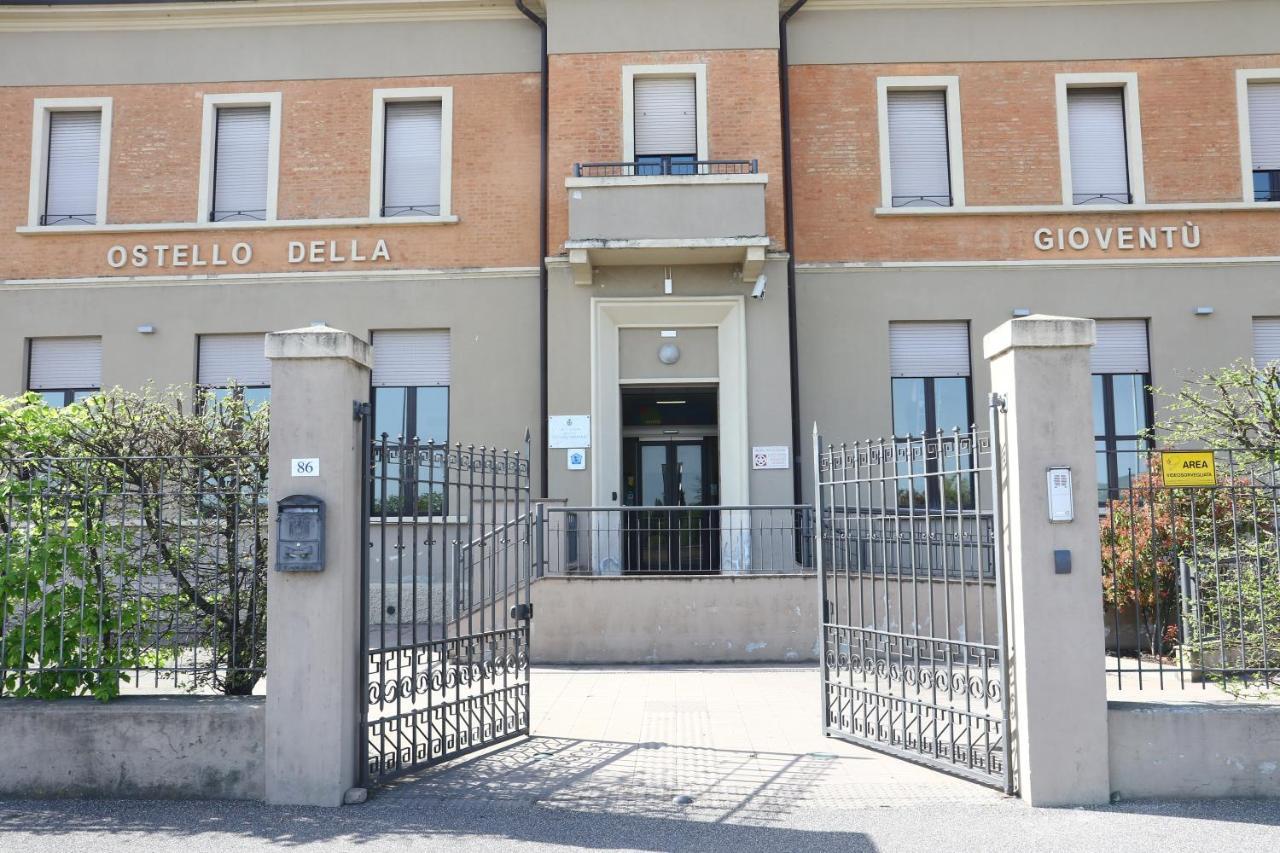 Student'S Hostel Parma Eksteriør bilde